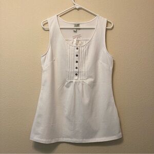 New White Sleeveless Women's Top